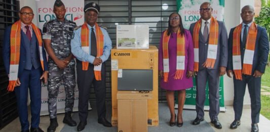 LONACI FOUNDATION Donates Computers to Police