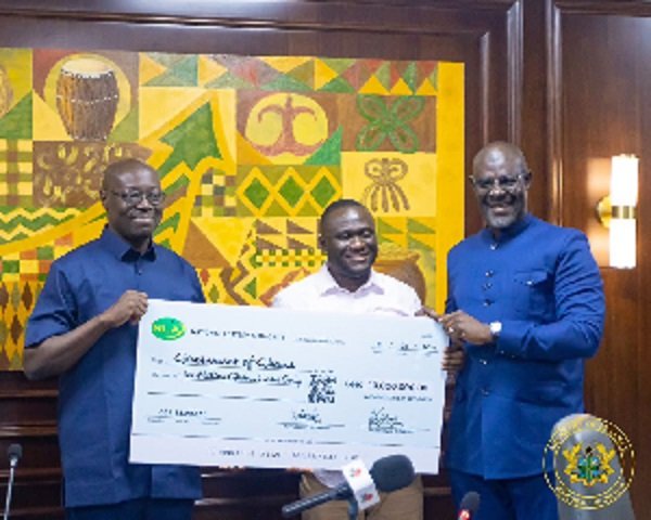 Ghana’s NLA Pays GH¢10 million Dividend to Ministry of Finance