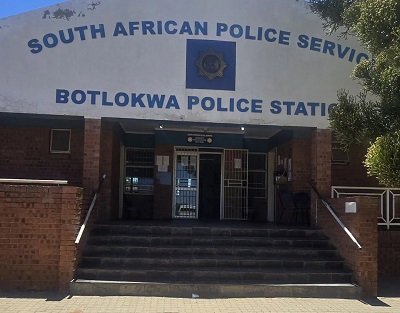 Limpopo Gambling Board Authorities Raid Illegal Gambling Site Disguised as Internet Café
